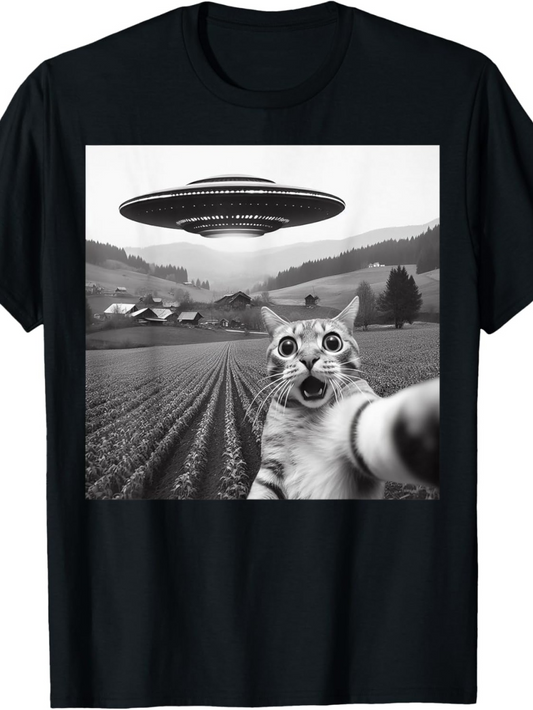 Men's Graphic T-Shirt Black And White Farmland With Surprised Cat Taking Selfie Under UFO Spaceship