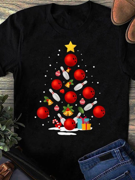 Men's Graphic T-Shirt Festive Holiday Balls Tree With Gifts And Christmas Decorations Tree