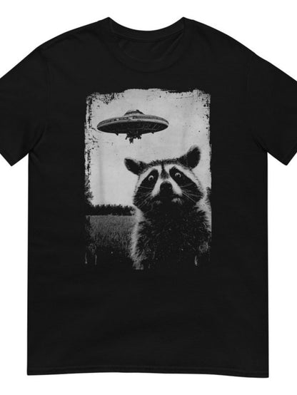 Men's Graphic T-Shirt Cosmic Night Encounter With Curious Raccoon Watching Alien Spaceship