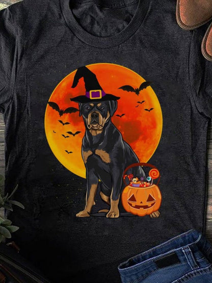 Men's Graphic T-Shirt Rottweiler Wearing Witch Hat With Pumpkin Lantern Under Orange Full Moon