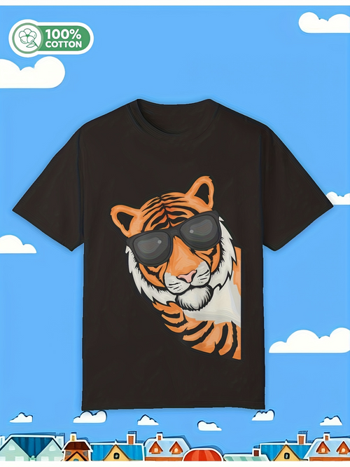 Men's Graphic T-Shirt Cool Sunglasses Wearing Tiger With Playful Stylish Expression